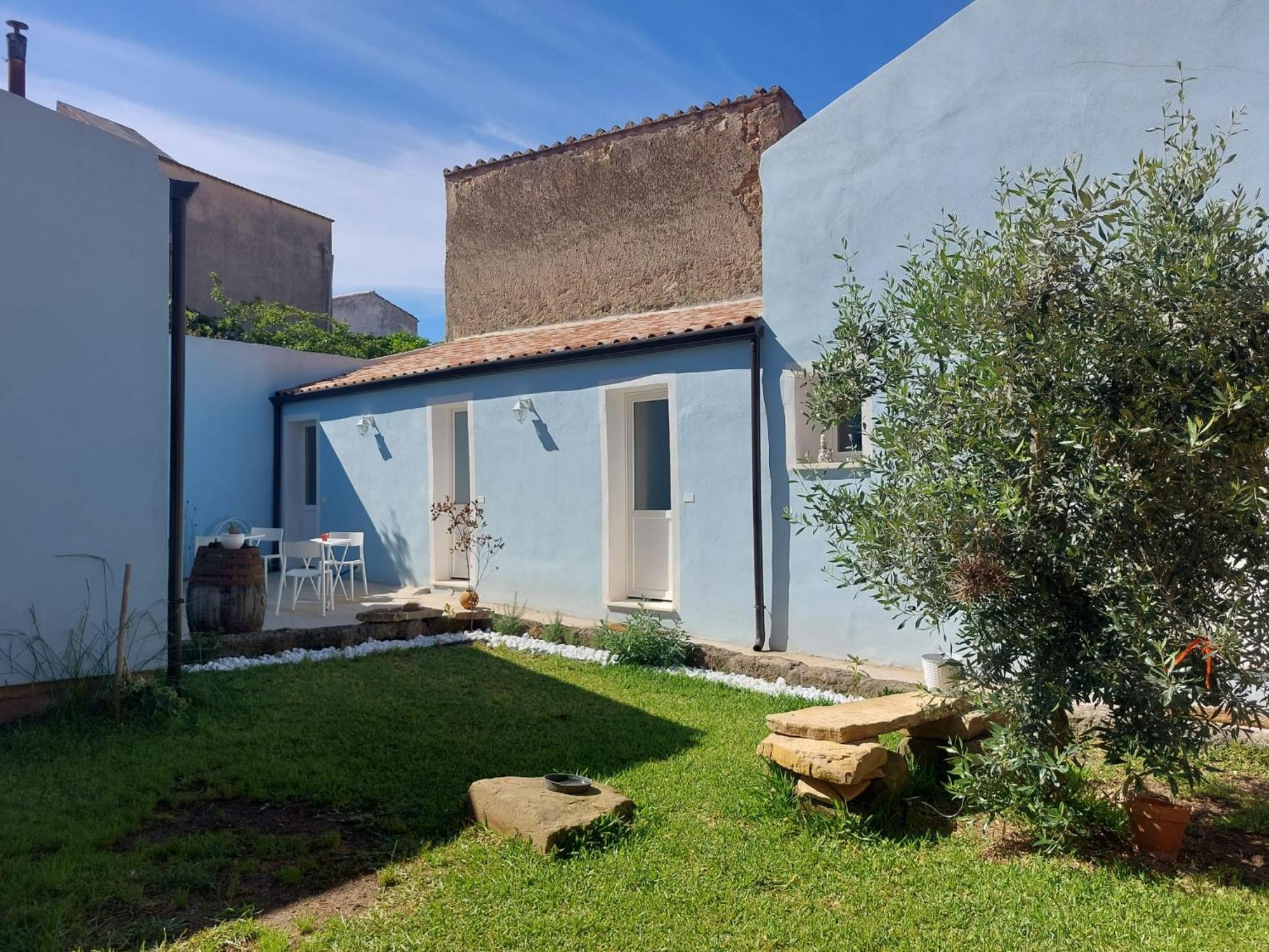 B&B Il Borgo Delle Emozioni Dolianova Exterior photo